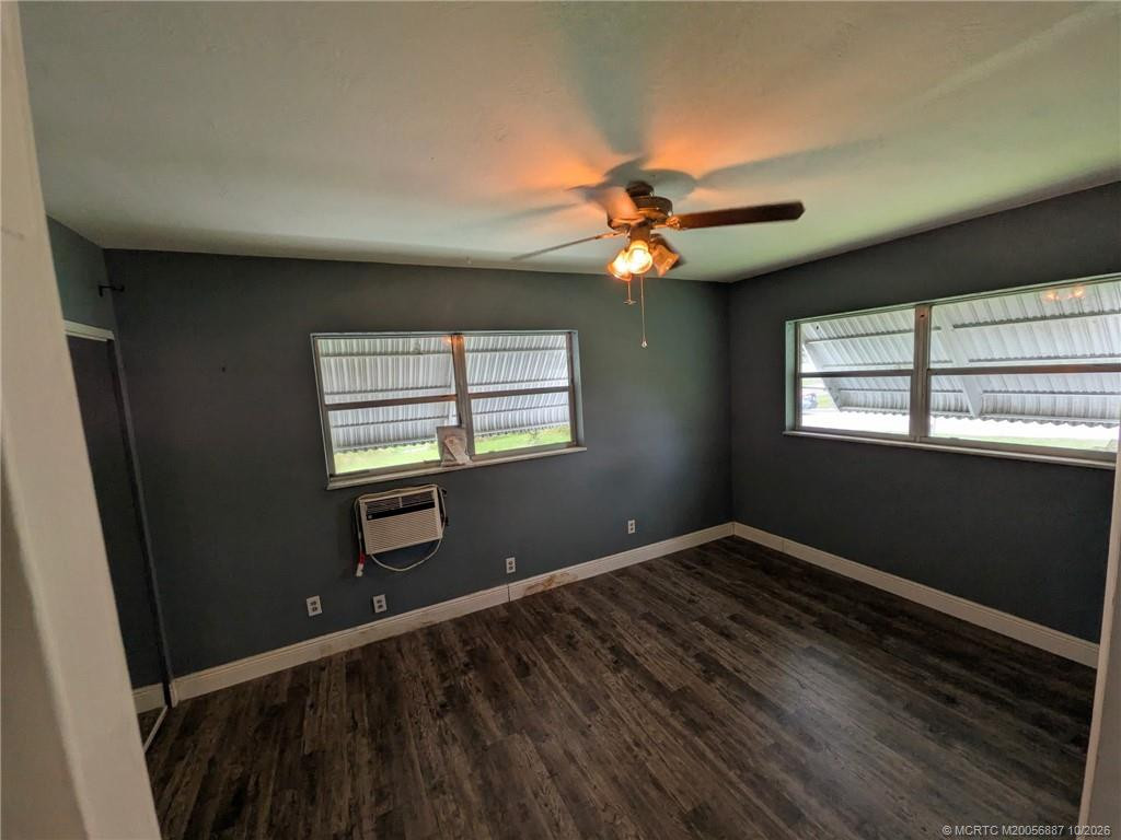 439 Sandia Avenue, Port St. Lucie FL - photo 8 of 47