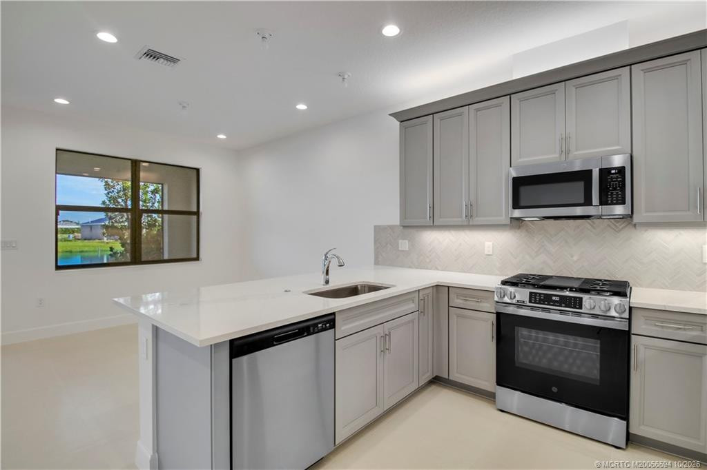 13469 SW Brightside Way, Port St. Lucie FL - photo 10 of 24
