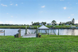 Paddle, kayak, boat, fish-just a few ways to enjoy this beautiful waterfront
