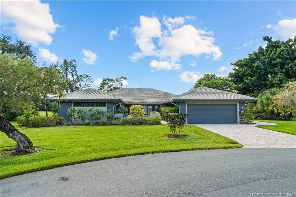 1423 SW Troon Circle, Palm City, FL 34990 in Palm City - property photo 8