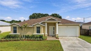 6231 NW Hacienda Lane, Port St. Lucie, FL 34986