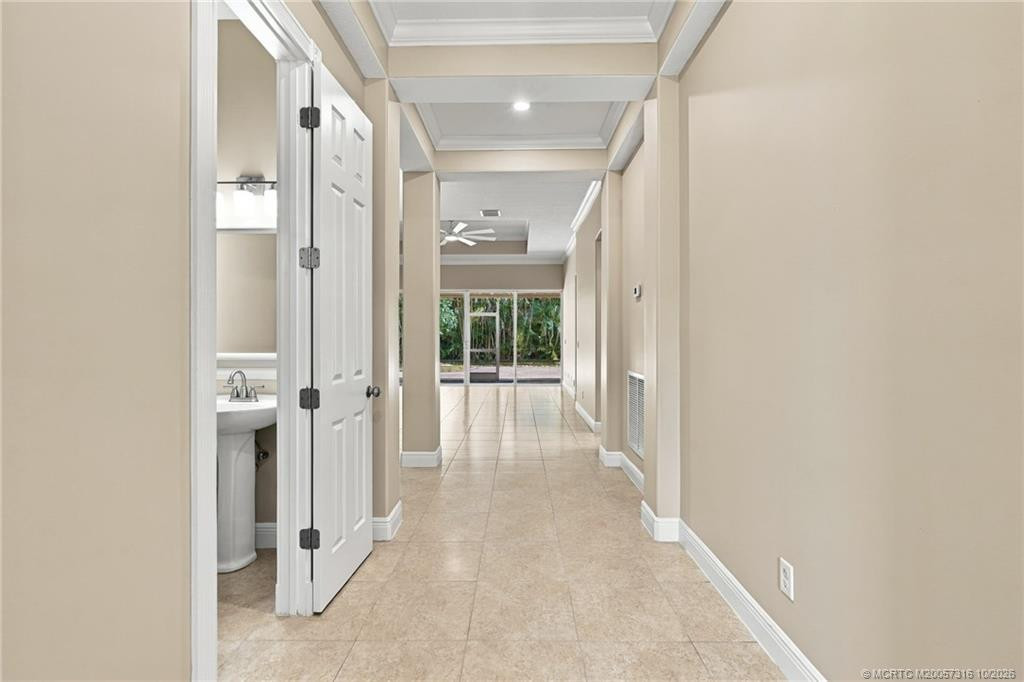6231 NW Hacienda Lane, Port St. Lucie, FL 34986 in Port St. Lucie - property photo 6