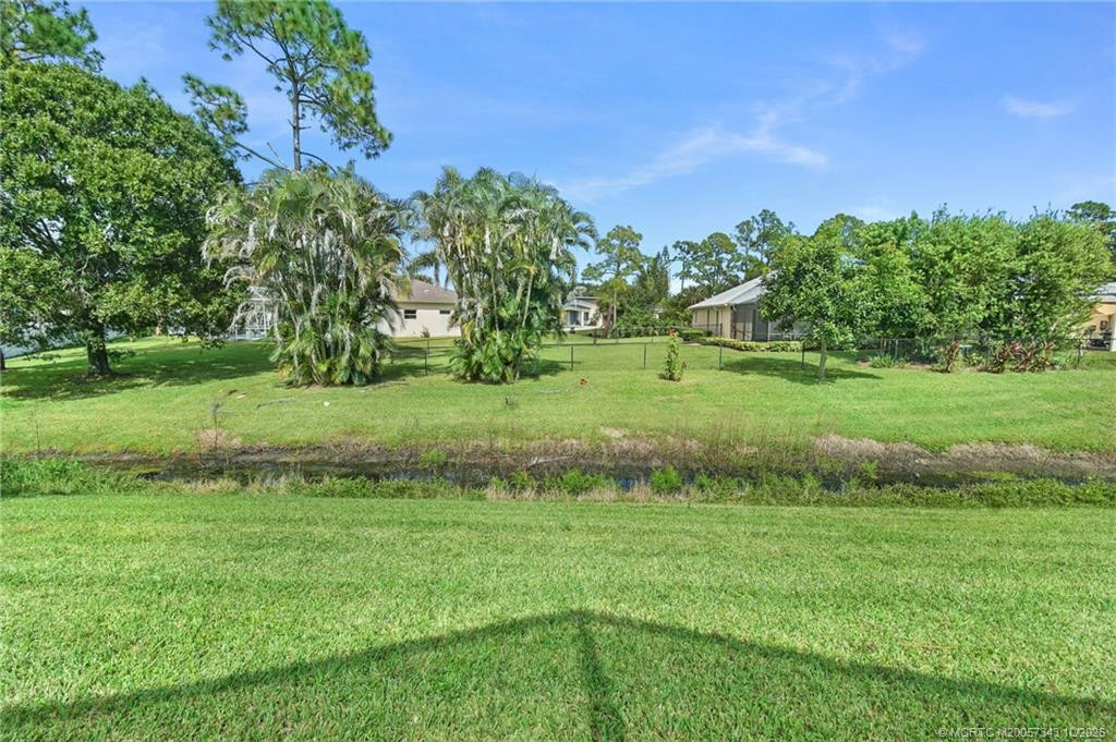 2367 SW Madrid Road, Port St. Lucie, FL 34953 in Port St. Lucie - property photo 3