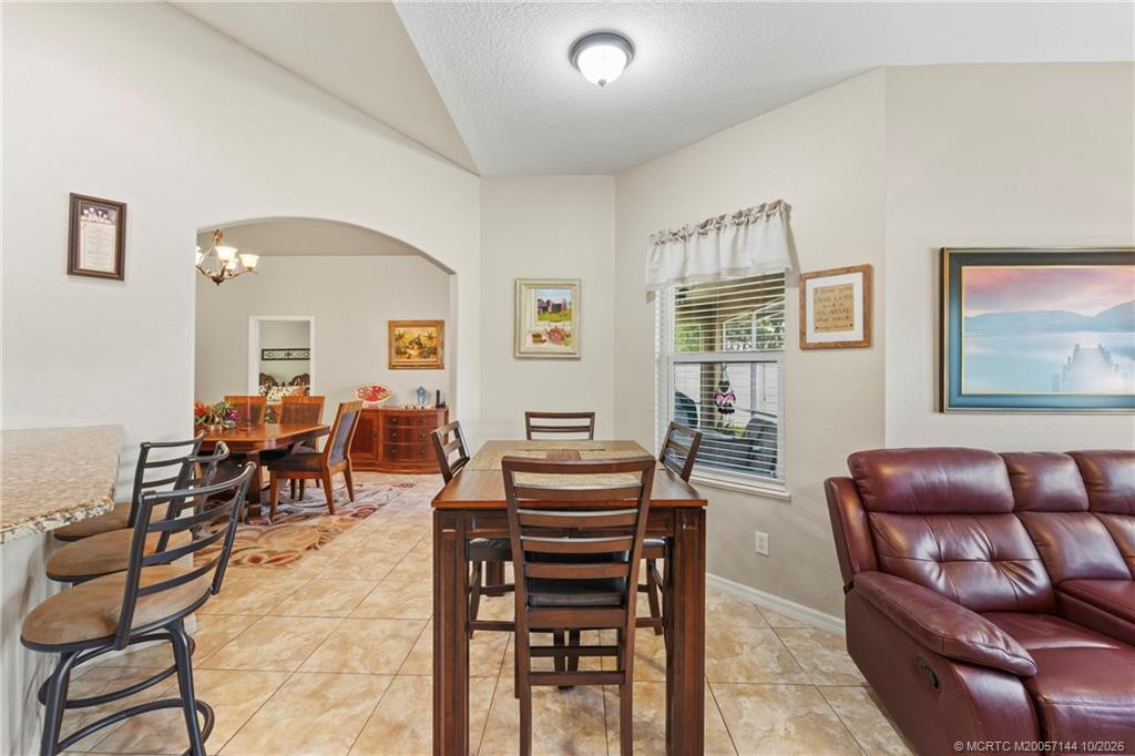 5748 NW Bonny Court, Port St. Lucie FL - photo 10 of 42