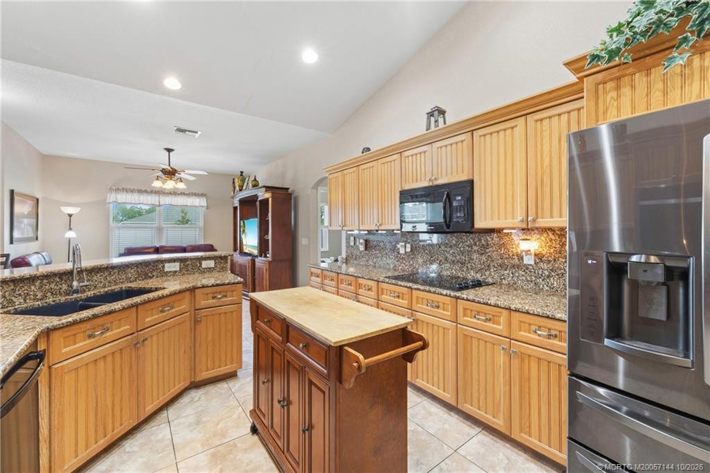 5748 NW Bonny Court, Port St. Lucie FL - photo 11 of 42
