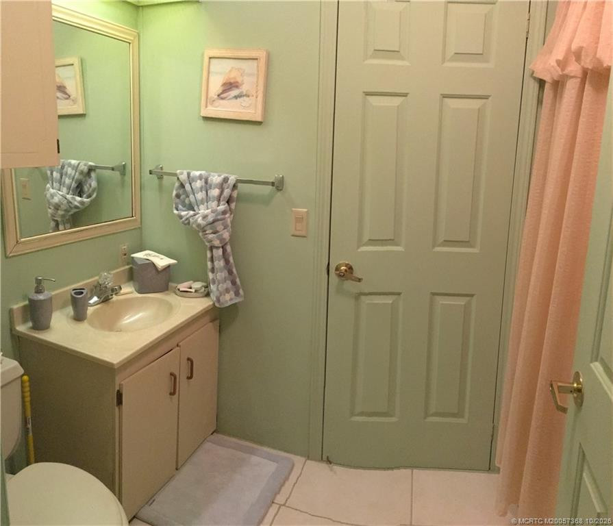 Guest Bath Room