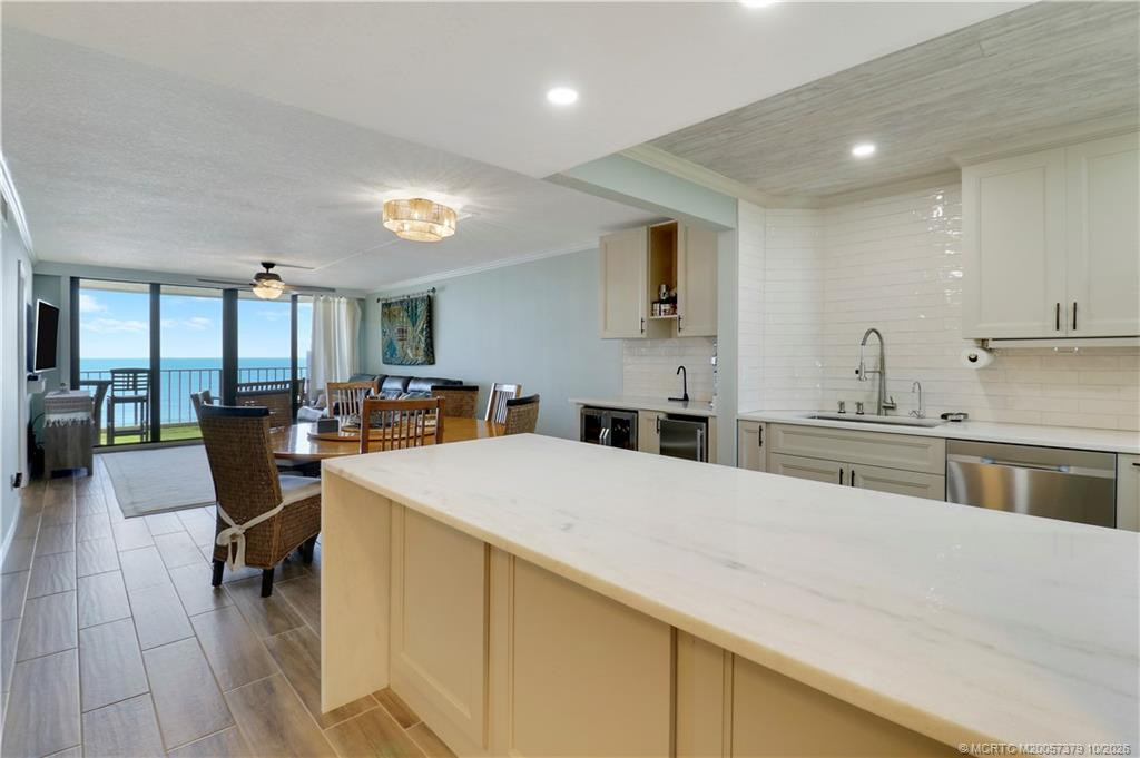 10000 S Ocean Drive 704, Jensen Beach, FL 34957 in Jensen Beach - property photo 5