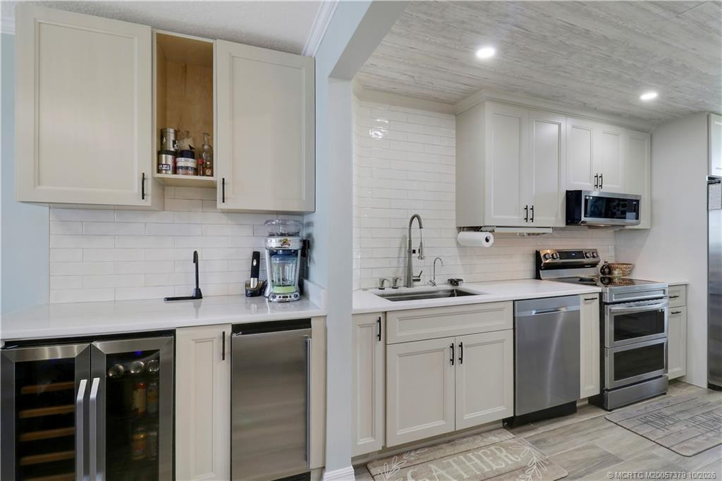 10000 S Ocean Drive 704, Jensen Beach, FL 34957 in Jensen Beach - property photo 8