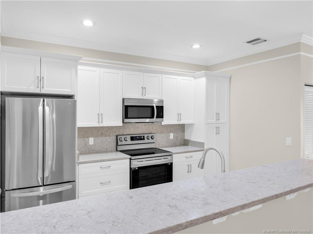 1773 Lakefront Boulevard D2, Fort Pierce, FL 34982 in Fort Pierce - property photo 8