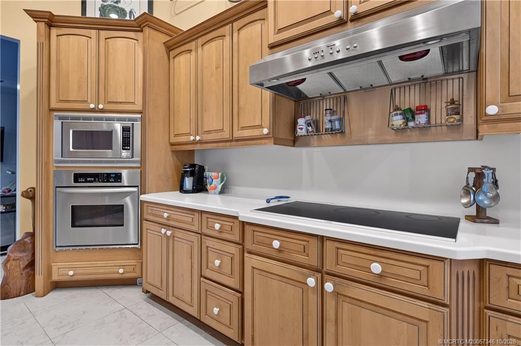 1642 NW Sweet Bay Circle, Palm City FL - photo 13 of 44