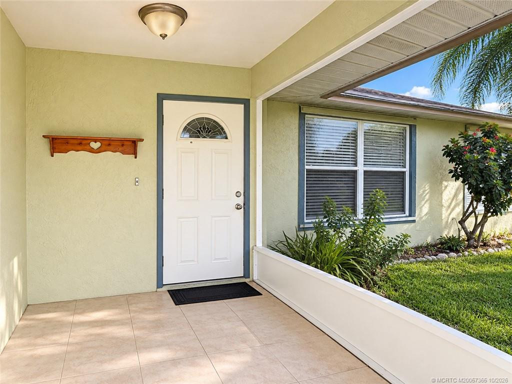 3 bedroom Single Family Residence at 211 SE Sims Circle, Port St Lucie Sec 39, Port St. Lucie — photo 2
