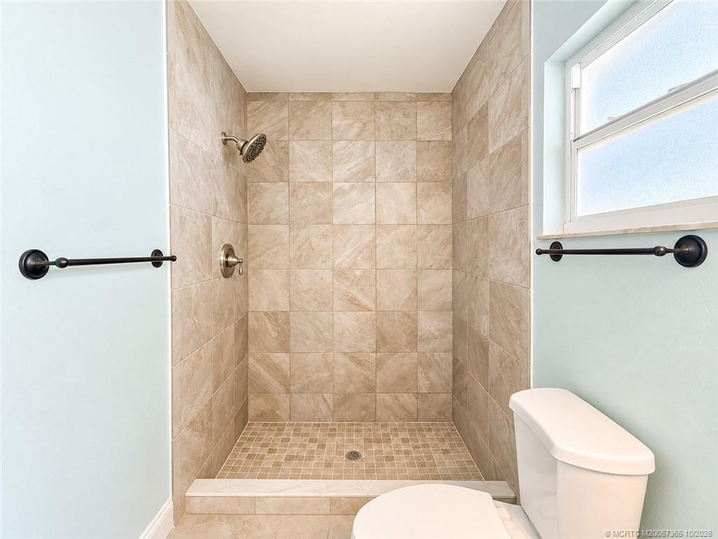 211 SE Sims Circle, Port St. Lucie FL - photo 13 of 20