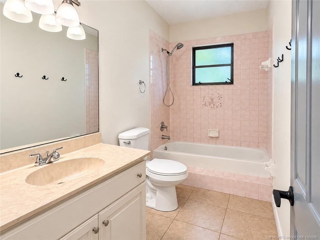 211 SE Sims Circle, Port St. Lucie FL - photo 15 of 20