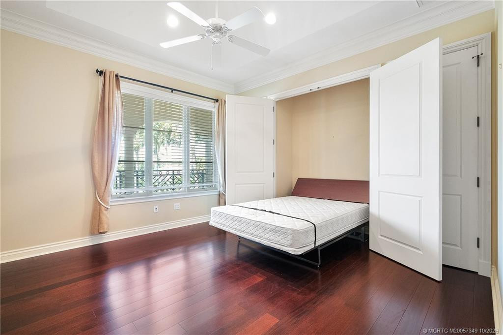 Guest Room with Murphy bed