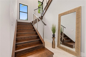 Custom Red Oak Staircase