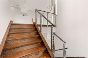 Custom Red Oak Staircase