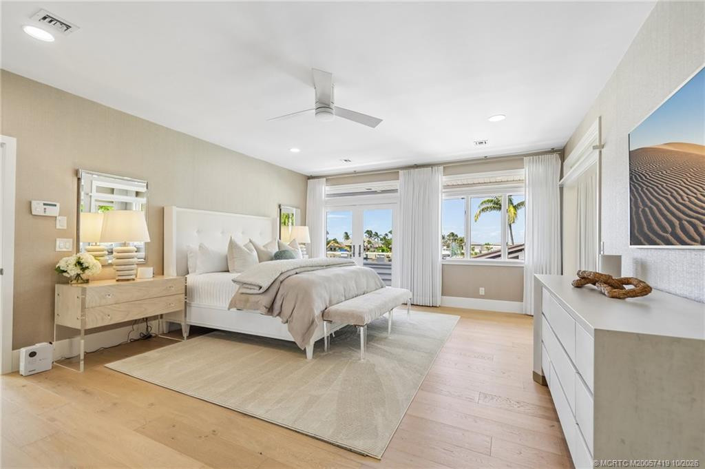 Spacious owner's suite with balcony