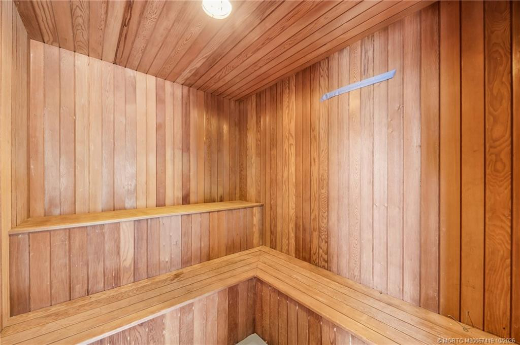 Sauna in the cabana