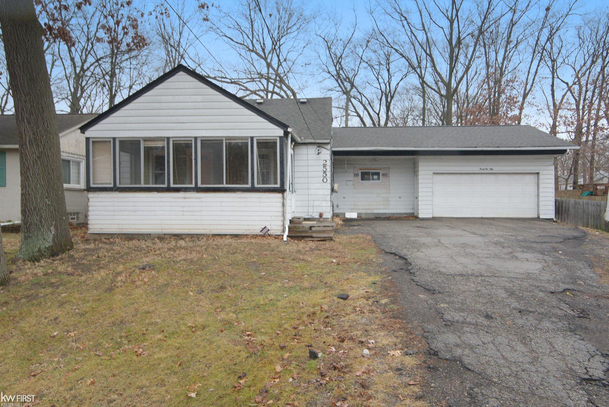 2550 Maplecrest Drive, Waterford, MI 48329 Greater Lansing MLS