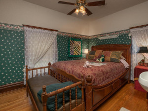 Photo for 411 W Center Street, Lake City, MN 55041 - Listing #5629687 Bedroom 3, "Mr Frog's House" Full bath with large tub