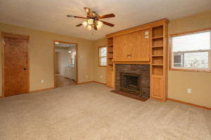 Photo for 806 1st Avenue NW, Austin, MN 55912 - Listing #5680636 806 1st Ave NW Austin MN 55912-large-008-028-Living Room-1500x1000-72dpi