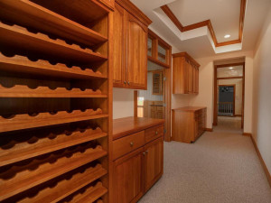 Photo for 5199 Meadow Crossing Road SW, Rochester, MN 55902 - Listing #5683449 5199 Meadow Crossing Rd SW-032-023-Butlers Pantry-MLS_Size
