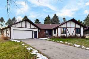 Photo for 1371 Skyline Drive, Winona, MN 55987 - Listing #5692254 1371 Skyline Drive, Winona, MN 55987