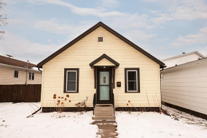 Photo for 1063 E 5th Street, Winona, MN 55987 - Listing #5698000 1063 E 5th Street, Winona, MN 55987