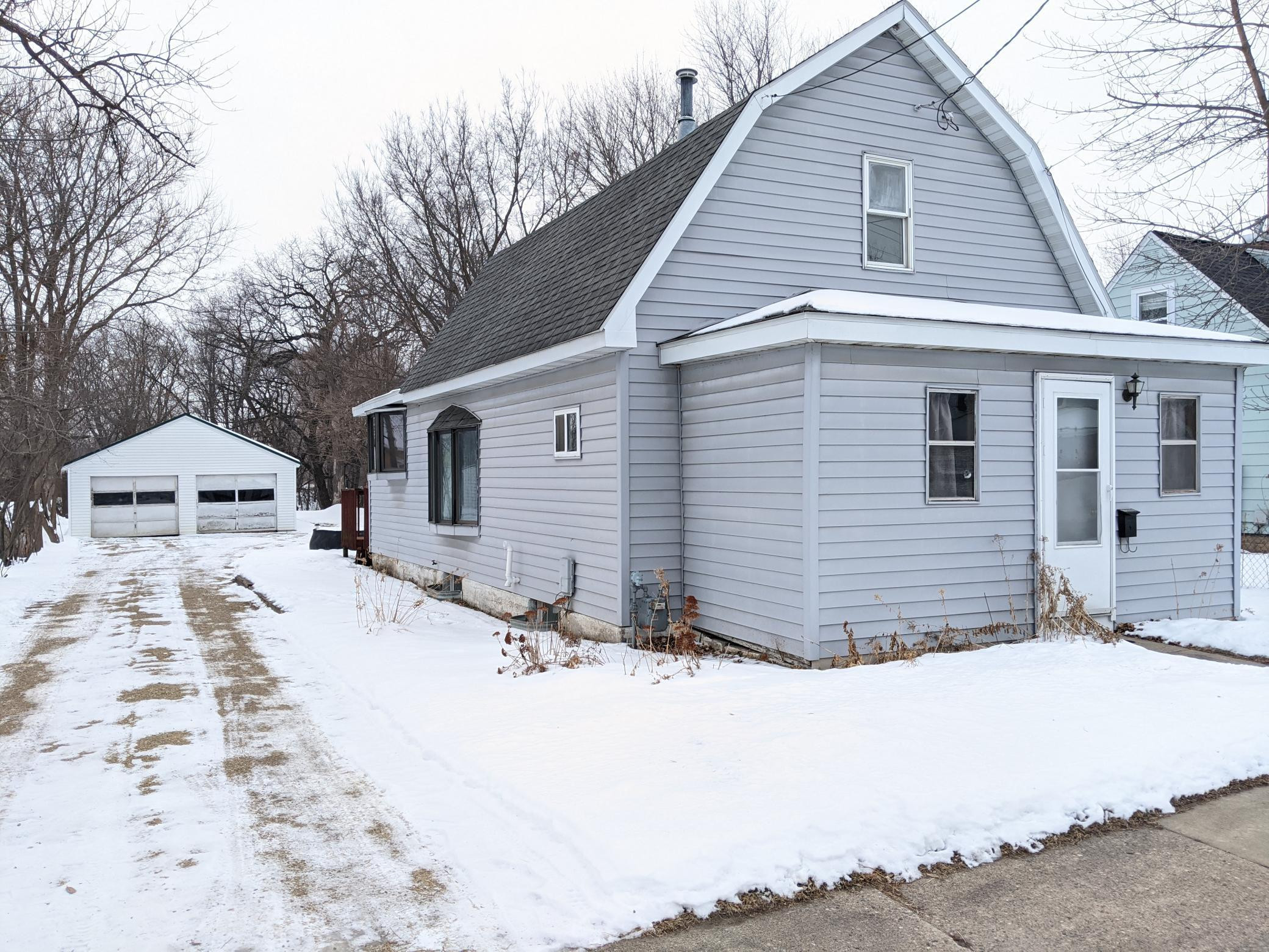Photo for 1202 4th Street SE, Austin, MN 55912 - Listing #5690782 1202 4th Street SE, Austin, MN 55912