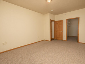 Photo for 2301 10th Street NW, Austin, MN 55912 - Listing #5714071 2301 10th St NW Unit 113-015-014-Master Bedroom-MLS_Size