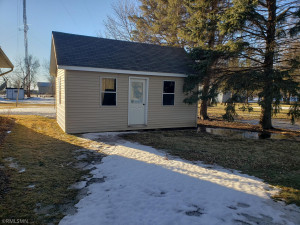 Photo for 304 10th Avenue W, Lamberton, MN - Listing #5717994 What will you use this one for? It is 12 x 20 and is just waiting to become your garden or play shed :)
