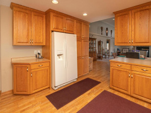 Photo for 1802 16th Avenue SW, Austin, MN 55912 - Listing #5723327 1802 16th Ave SW Austin MN-009-033-Kitchen-MLS_Size