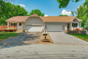 Photo for 1812 Lacota Lane, Burnsville, MN 55337 - Listing #5767985 1812 Lacota Lane, Burnsville, MN 55337