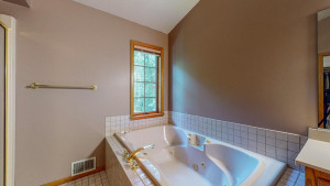 Photo for 6951 Cottonwood Court NW, Rochester, MN 55901 - Listing #6025130 6951 Cottonwood Court NW, Rochester, MN 55901