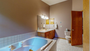 Photo for 6951 Cottonwood Court NW, Rochester, MN 55901 - Listing #6025130 6951 Cottonwood Court NW, Rochester, MN 55901