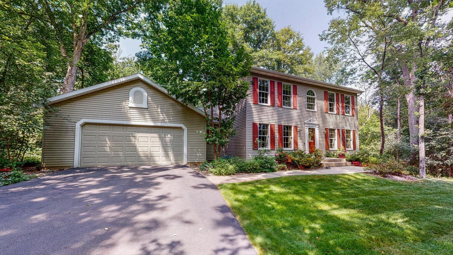 Photo for 6951 Cottonwood Court NW, Rochester, MN 55901 - Listing #6025130 6951 Cottonwood Court NW, Rochester, MN 55901