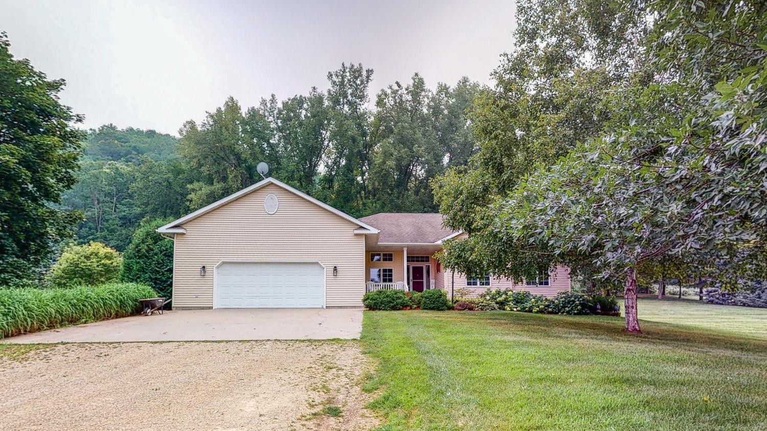 Featherstone Real Estate Lake City MN