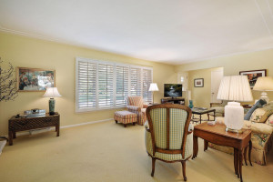 Photo for 4708 Dunberry Lane, Edina, MN 55435 - Listing #5738833 Wide louver window shades and tasteful decor.