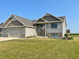 Photo for 2007 13th Avenue NE, Austin, MN 55912 - Listing #6075425 2007 13th Avenue NE, Austin, MN 55912