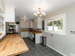 Photo for 507 Woodland Drive, Burnsville, MN 55337 - Listing #6085656 507 Woodland Drive, Burnsville, MN 55337