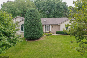 Photo for 1168 Knoll Court NW, Rochester, MN 55901 - Listing #6088004 1168 Knoll Court NW, Rochester, MN 55901