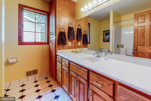Photo for 1168 Knoll Court NW, Rochester, MN 55901 - Listing #6088004 1168 Knoll Court NW, Rochester, MN 55901