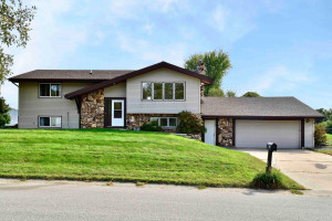 Photo for 441 Fireside Drive, La Crescent, MN 55947 - Listing #6107567 441 Fireside Drive, La Crescent, MN 55947