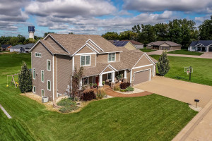 Photo for 1392 Crestview Drive, Winona, MN 55987 - Listing #6110930 1392 Crestview Drive, Winona, MN 55987