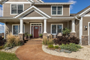 Photo for 1392 Crestview Drive, Winona, MN 55987 - Listing #6110930 1392 Crestview Drive, Winona, MN 55987