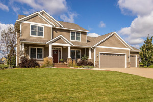 Photo for 1392 Crestview Drive, Winona, MN 55987 - Listing #6110930 1392 Crestview Drive, Winona, MN 55987