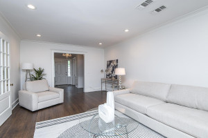 Photo for 615 8th Avenue SW, Rochester, MN 55902 - Listing #5748504 Large room that flows into the beautiful front foyers.