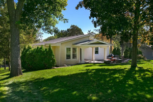 Photo for 7410 Minnewashta Parkway, Excelsior, MN 55331 - Listing #6101652 7410 Minnewashta Parkway, Excelsior, MN 55331