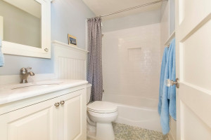 Photo for 7410 Minnewashta Parkway, Excelsior, MN 55331 - Listing #6101652 7410 Minnewashta Parkway, Excelsior, MN 55331