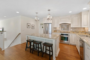 Photo for 7410 Minnewashta Parkway, Excelsior, MN 55331 - Listing #6101652 7410 Minnewashta Parkway, Excelsior, MN 55331